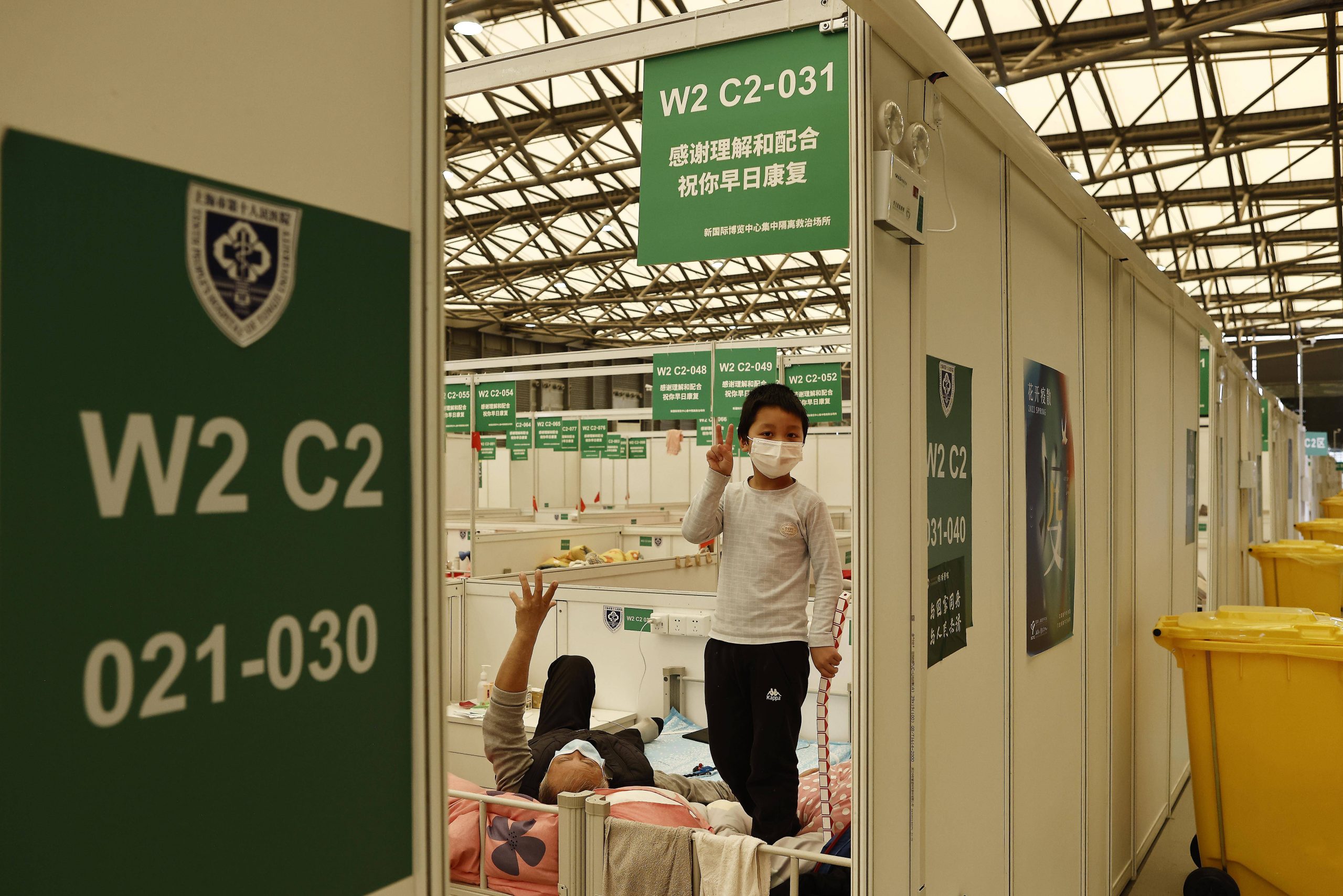 上海妈妈和五岁儿子分开隔离21天:失联后崩溃,电话讲故事陪伴-银河百科全书
